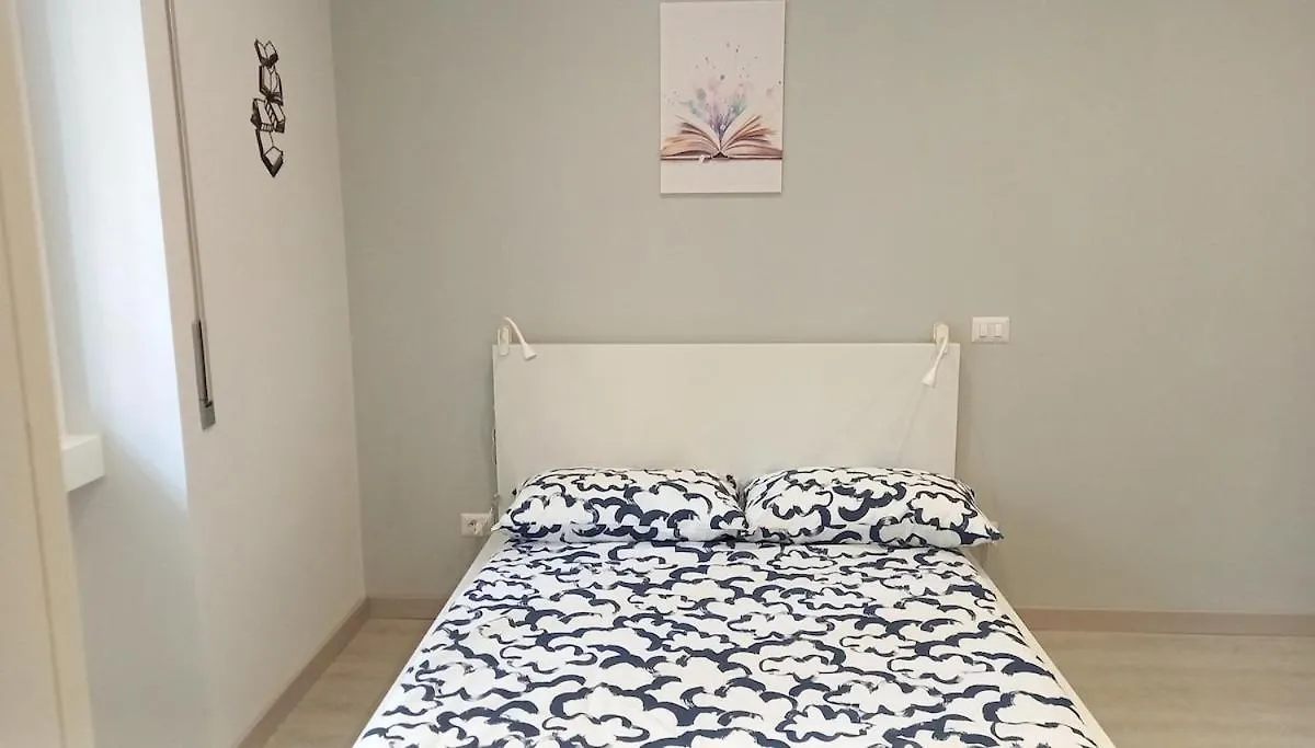 Comfort And Strategy In Rome Apartment