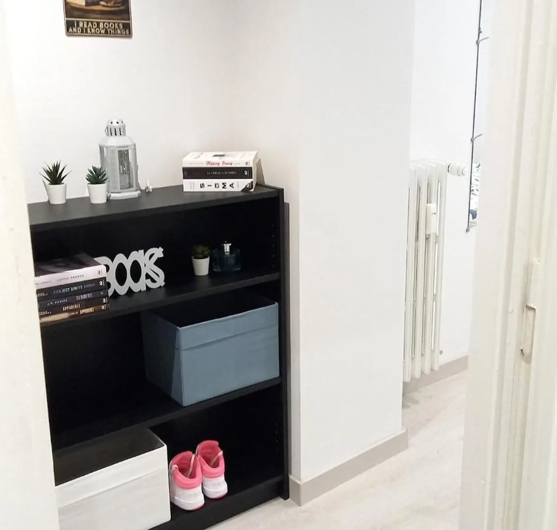 Comfort And Strategy In Rome Apartment