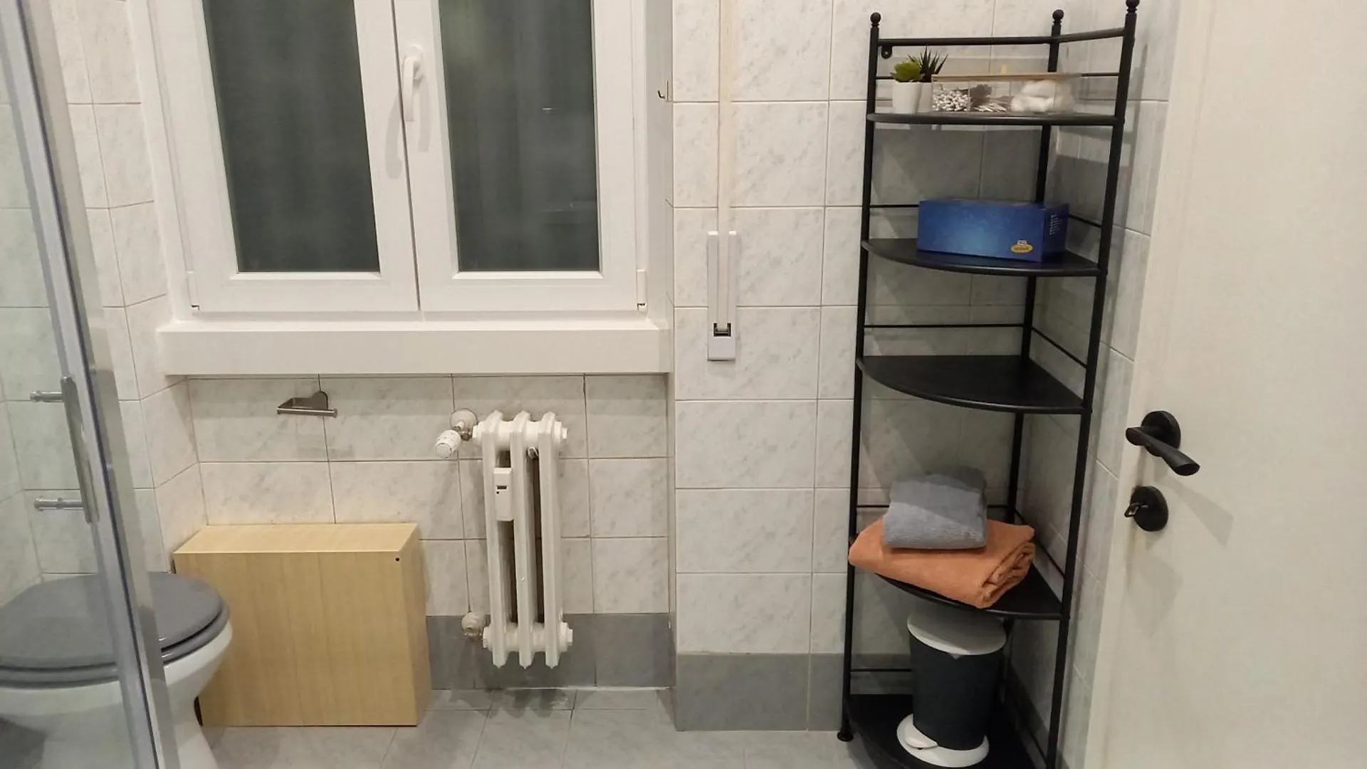 Comfort And Strategy In Rome Apartment